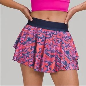 Lululemon Court Rival Skirt size 8! Worn once!!